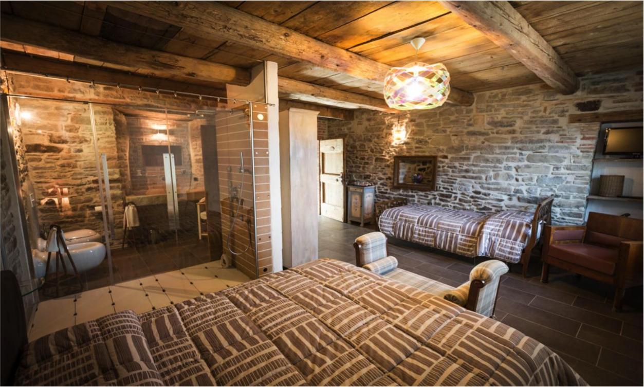 La Locanda Della Campanara Santa Sofia Bagian luar foto