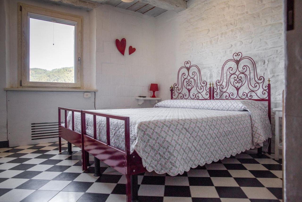 La Locanda Della Campanara Santa Sofia Bagian luar foto