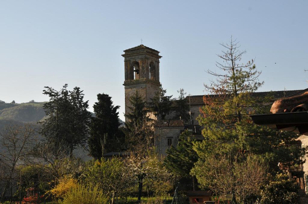 La Locanda Della Campanara Santa Sofia Bagian luar foto